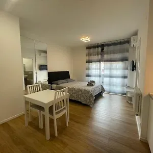 https://monolocale-con-terrazzo.emilia-romagnahotels.net
